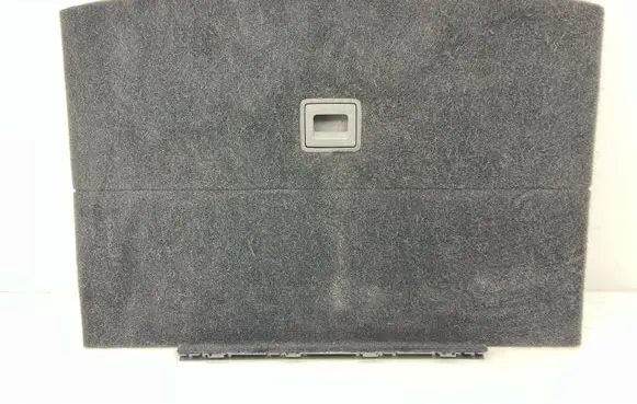 Trunk/boot floor carpet liner
