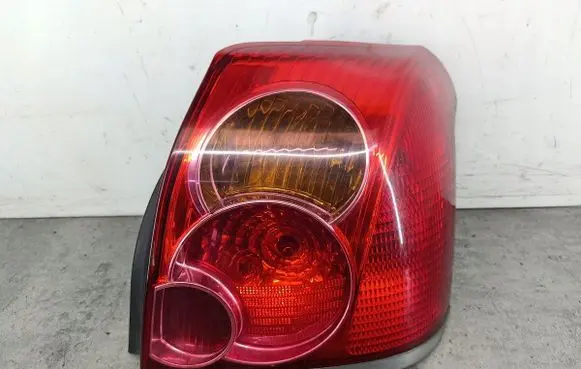 Toyota Avensis T250 Rear/tail lights VALEO