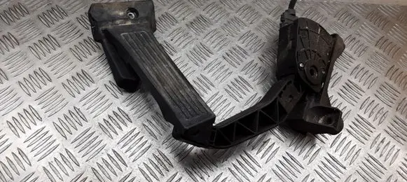 KIA Carens III Accelerator throttle pedal DH32726A4000