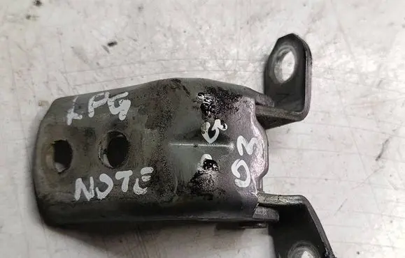 Nissan Note (E12) Front door upper hinge 