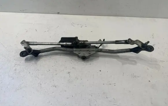 Skoda Fabia Mk2 (5J) Front wiper linkage and motor 5J1955113C 443122416017 KAK2A0058