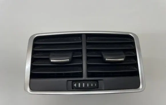 Audi A6 S6 C6 4F Rear air vent grill 4F0819203