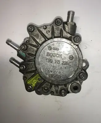 Mitsubishi Outlander Vacuum pump 03G145209C