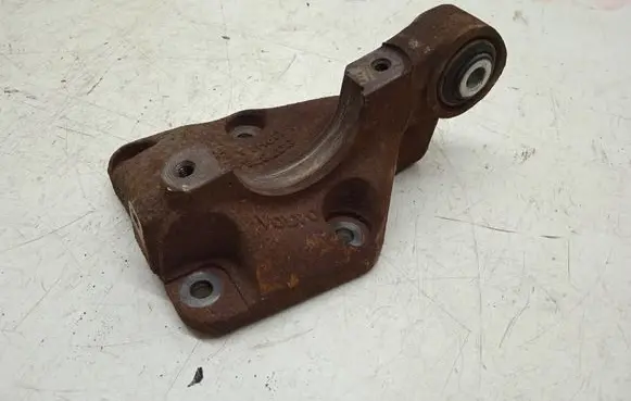 Volvo V70 Driveshaft support bearing bracket 30787842