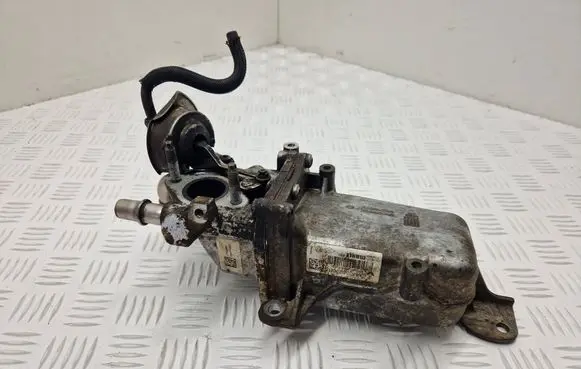 Renault Master III EGR valve cooler 147355238R