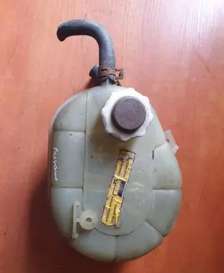 Opel Movano A Coolant expansion tank/reservoir 7700838740E