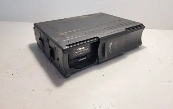 Peugeot 807 CD/DVD changer 9643884780 PU2293B 0583765