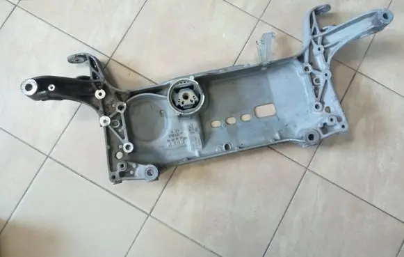 Volkswagen PASSAT B7 Front subframe 3C0199369H NE63811