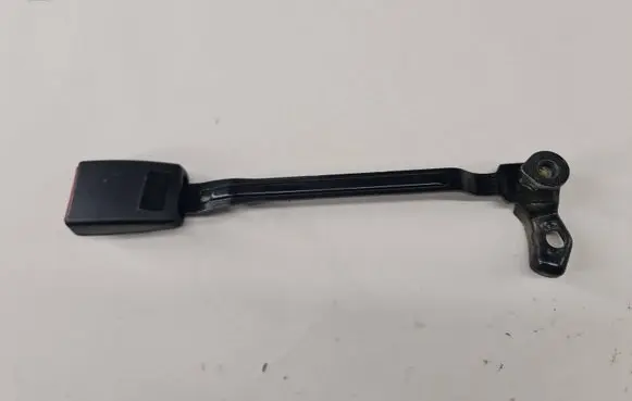 Audi A6 S6 C5 4B Front seatbelt buckle 4B0857756D 14012000