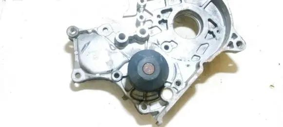 Toyota Avensis T220 Water pump