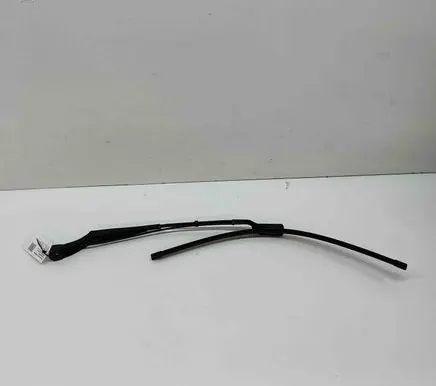 Peugeot 3008 II Windshield/front glass wiper blade 1617039680 1617040180
