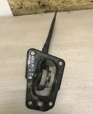 Volkswagen Tiguan Rear control arm