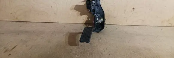 Toyota Corolla Verso AR10 Accelerator throttle pedal B8321 LHD