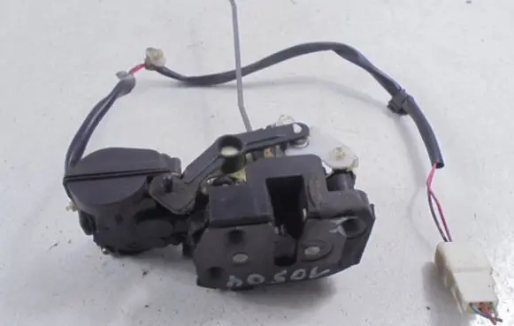 Mazda Premacy Rear door lock