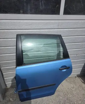 Volkswagen Polo Rear door 
