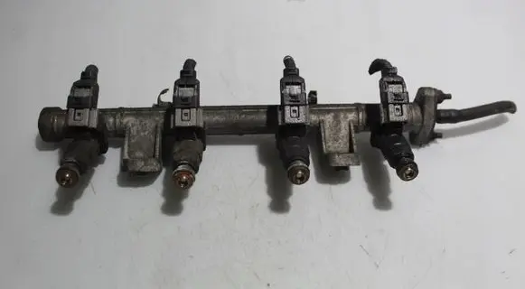 Hyundai Getz Fuel main line pipe