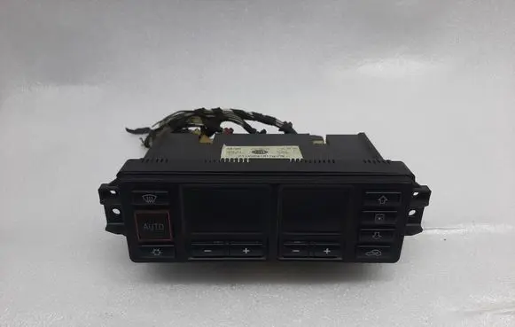 Audi A4 S4 B5 8D Climate control unit 5HB007608