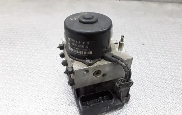 Seat Toledo II (1M) ABS Pump 1J0907379G