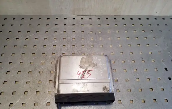 Volvo S80 Engine control unit/module 30637733A 0281011078