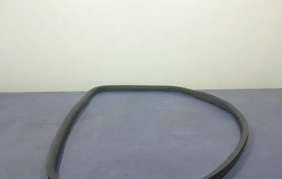 Volvo XC60 Front door rubber seal