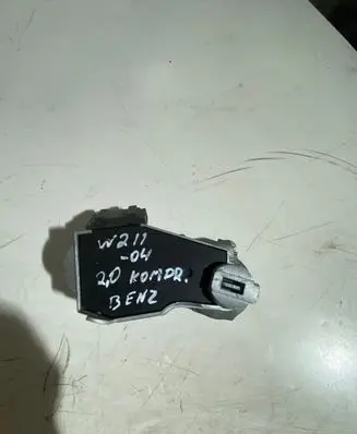 Mercedes-Benz E W211 Steering wheel lock A2034521130