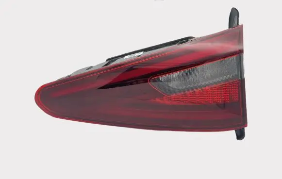 Tailgate rear/tail lights