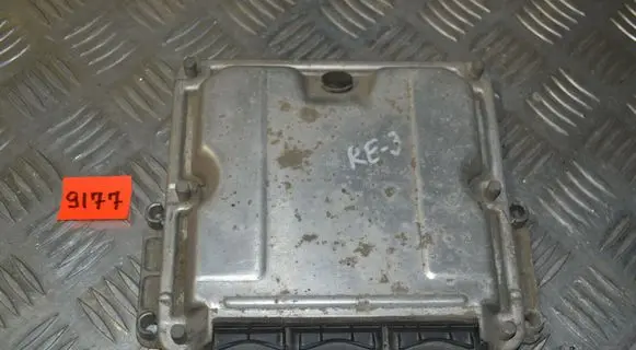 Renault Espace - Grand espace IV Engine control unit/module 0281011325