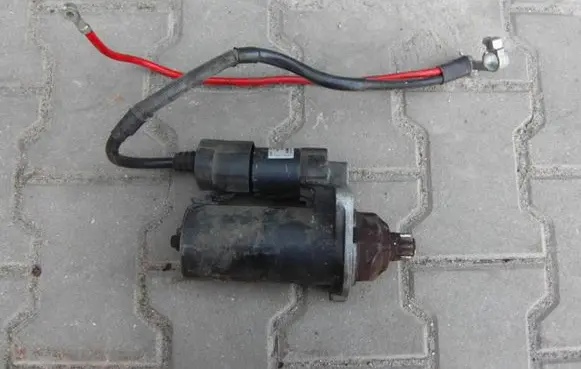 Volkswagen Sharan Starter motor 02M911023