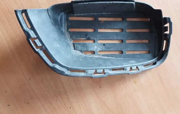 Mercedes-Benz S W222 Front bumper corner part panel trim A2228852702