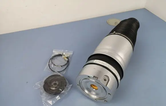 Volkswagen Touareg I Air suspension rear shock absorber 95535850321 95535850331 7L6616503B