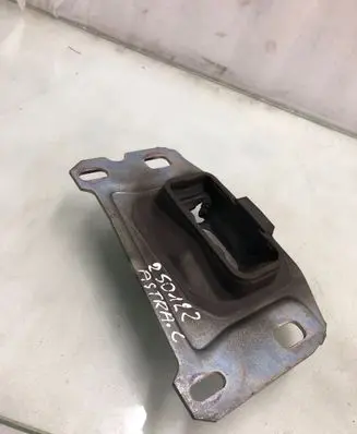 Opel Astra L Gearbox mount 9813699680