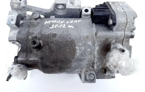 Nissan Leaf I (ZE0) Air conditioning (A/C) compressor (pump) 926001MG0A 9192000