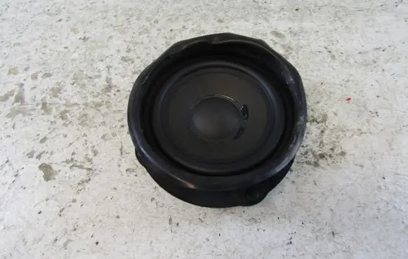 Skoda Octavia Mk3 (5E) Front door speaker 5E0035411D