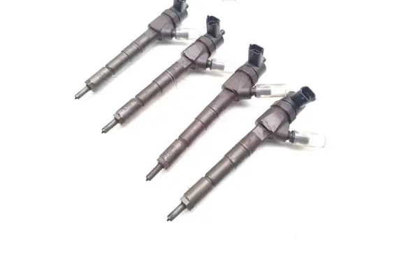 Opel Insignia A Fuel injectors set 0445110327