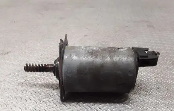 Citroen C3 Picasso Valve oil control V753390580