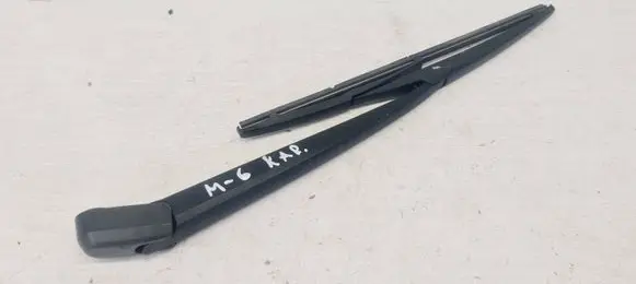 Rear wiper blade arm