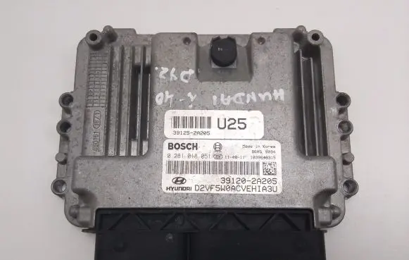 Hyundai i40 Engine control unit/module 391202A205 D2VF5W0ACVEHIA3U