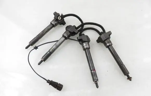 BMW 3 E46 Fuel injectors set 0432191528 0432191527