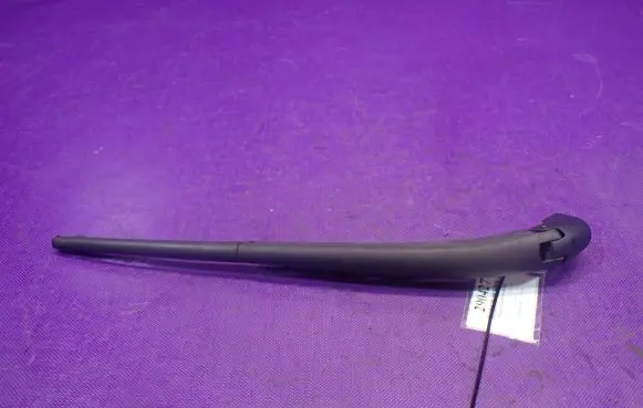 Lancia Ypsilon Rear wiper blade arm