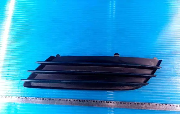 Opel Astra H Front bumper lower grill 13117250 375768702