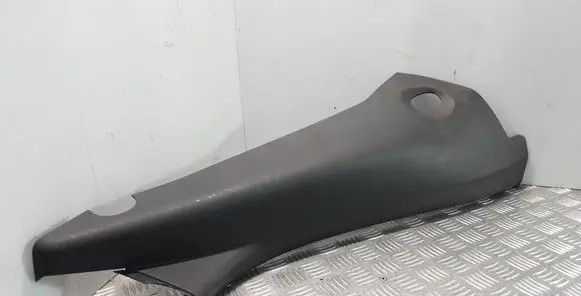 Volkswagen Touareg I Other trunk/boot trim element 7L68670382