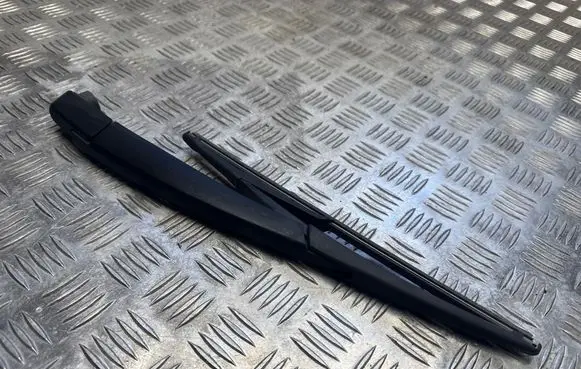 Nissan Qashqai Rear wiper blade arm W000057536