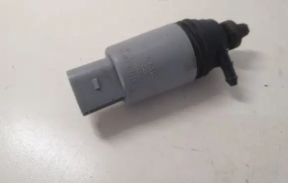 BMW 5 E60 E61 Windscreen/windshield washer pump 6934159
