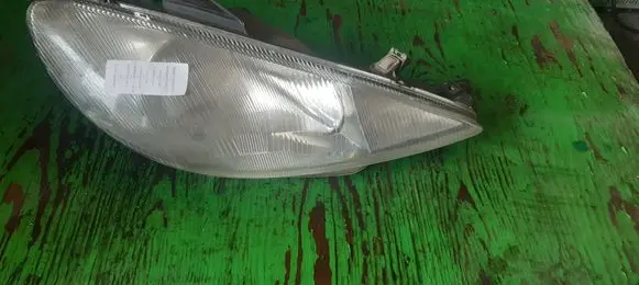Peugeot 206 Headlight/headlamp