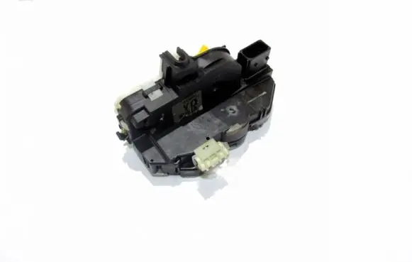 Opel Insignia A Front door lock 13578022
