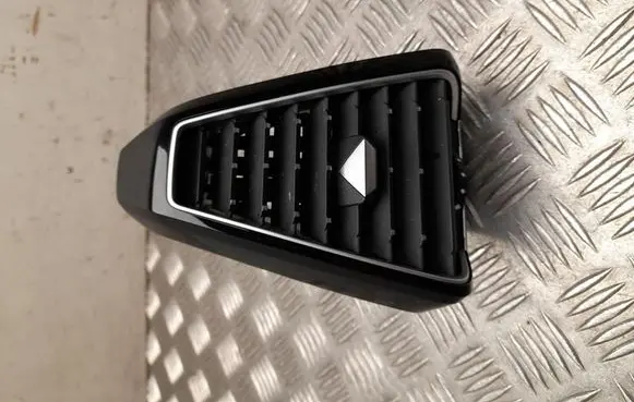 Dashboard side air vent grill/cover trim