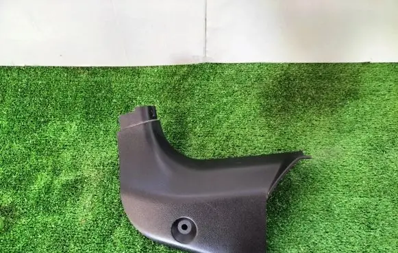 Mazda 5 Foot area side trim CC2968390