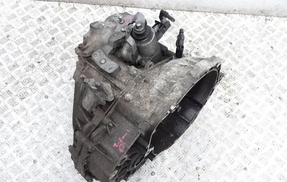 Opel Zafira C Manual 6 speed gearbox 55574460