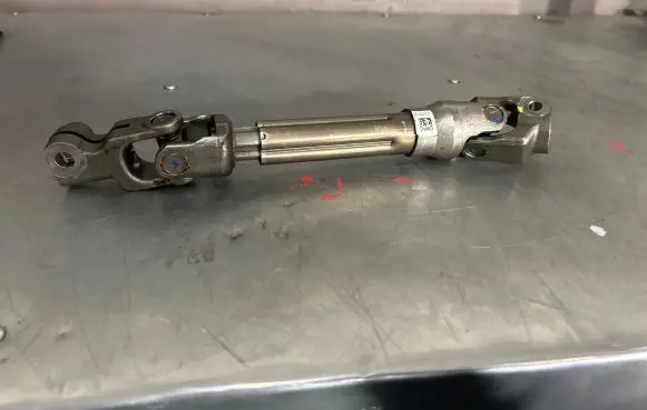 Renault Captur II Steering column universal joint