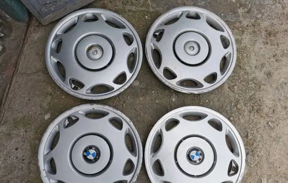 BMW 3 E36 R15 wheel hub/cap/trim 36.13-1180104